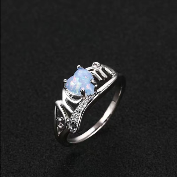 New 925 Silver MOM Delicate Opal Heart With MOM Letter Sweet Finger Ring - Picture 3 of 7